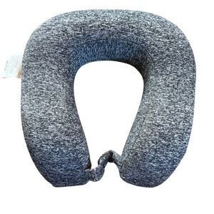 Swiss Tech Cool Touch Memory Foam Neck Pillow in heathered gray NWOT